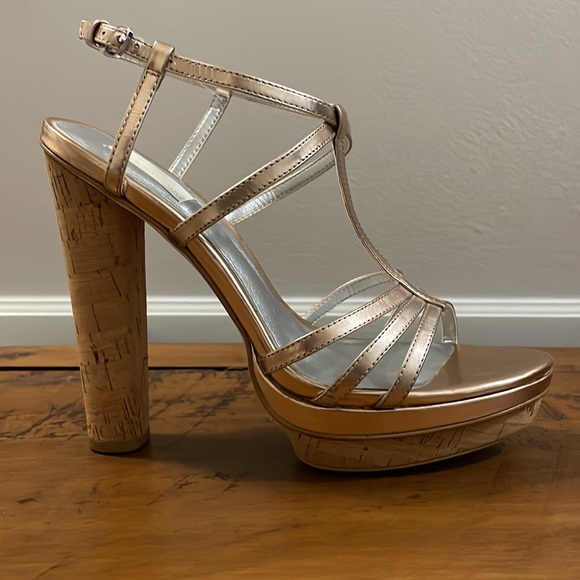 NWOT rose gold leather high-heeled sandals - Picture 7 of 7